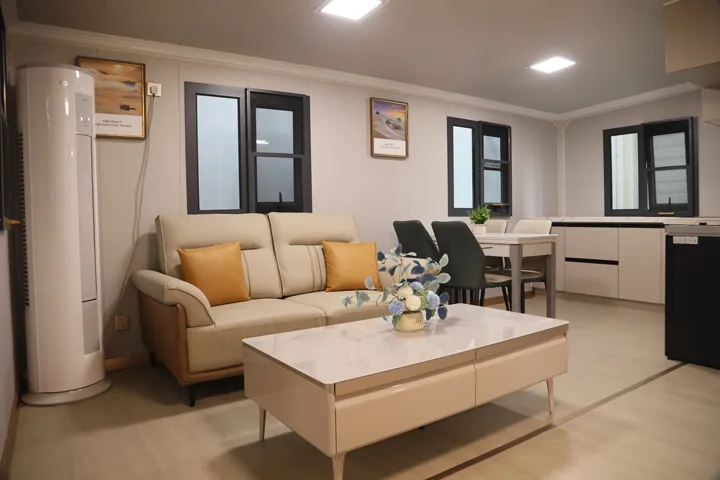 ΠΤΥΣΟΜΕΝΟ ΣΠΙΤΙ. Ερχεται σε δυο εκδοχες σε 73τμ η 35τμ, μεταφερεται και τοποθετειται ευκολα, επισης υπαρχει και επιλογη επίπλωσης