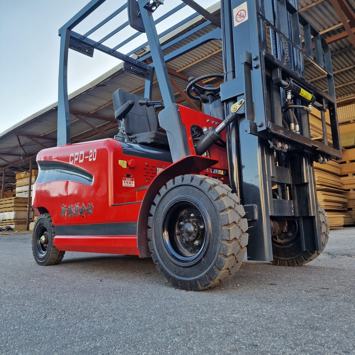 2.0 TONS 2024 ELECTRIC ΙΣΤΟΣ (DUPLEX,TRIPLEX) ΥΨΟΣ 4,5μ ΕΞΑΙΡΕΤΙΚΑ ΑΝΘΕΚΤΙΚΟ